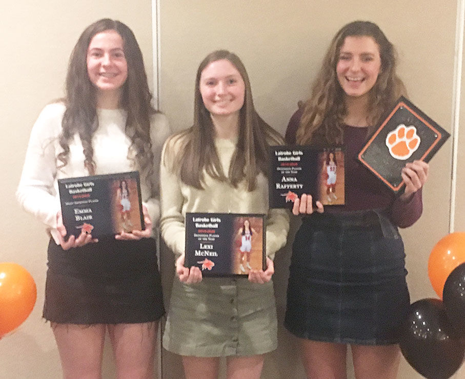 GL girls' basketball award-winners